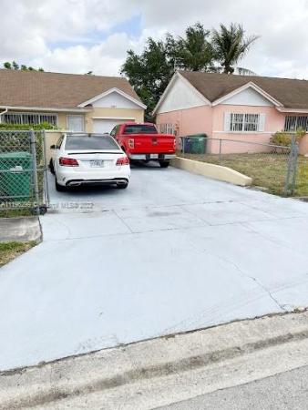 Leslie Patio Homes, 3415 NW 204th Ter, Miami Gardens, Florida 33056, image 1