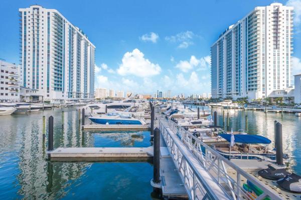 The Reserve At Marina Palms, 17111 Biscayne Blvd #804, North Miami Beach, Florida 33160, image 2