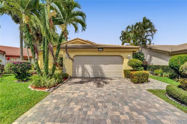 Green Glen 2 The Mews At Indian Spring, 5739 Lakeview Mews Cir, Boynton Beach, Florida 33437, image 1