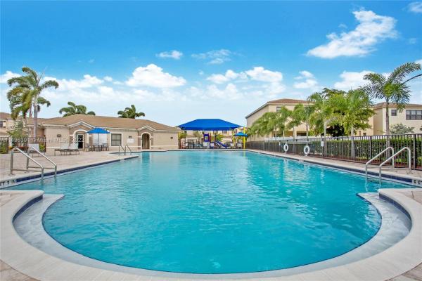 Champion Lakes, 440 NE 194th Ter, Ives Estates, Florida 33179, image 2