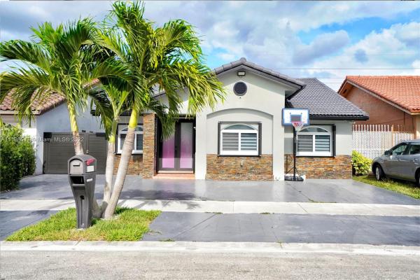 Emerald Point, 2921 SW 136th Ct, Tamiami, Florida 33175, image 1