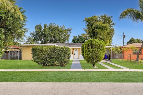 Carl Byoir, 946 NE 164th St, North Miami Beach, Florida 33162, image 1