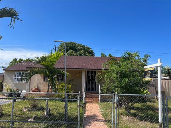 Marjohn Park, 671 E 8th St, Hialeah, Florida 33010, image 1
