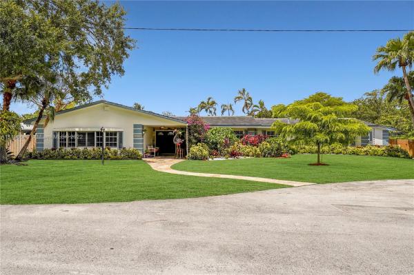 Chapman Park, 12200 SW 70th Ct, Pinecrest, Florida 33156, image 1