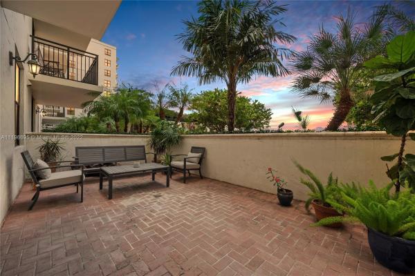 Puerta De Palmas, 888 S Douglas Rd #805, Coral Gables, Florida 33134, image 2