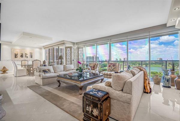 Hamptons West, 20281 E Country Club Dr #715, Aventura, Florida 33180, image 2