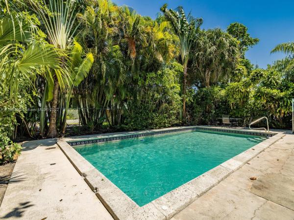 Bonmar Park, 145 NW 95th St, Miami Shores, Florida 33150, image 1