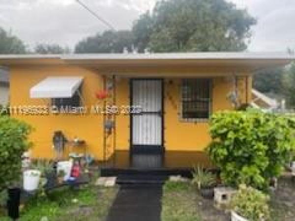 Hialeah Heights, 5830 NW 30th Ave, Brownsville, Florida 33142, image 2