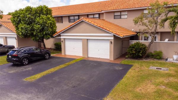 Townhomes Of La Jolla, 8818 SW 113th Place Cir E #., Kendall, Florida 33176, image 1