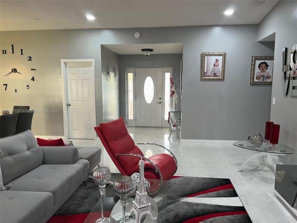 Meadow Wood Manor, 26161 SW 130th Ave, Princeton, Florida 33032, image 2