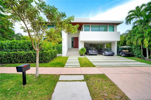 Tropical Isle Homes, 401 Ridgewood Rd, Key Biscayne, Florida 33149, image 2