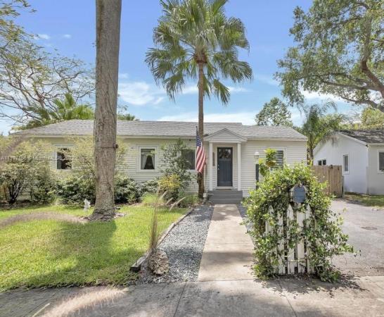 5850 SW 46th Ter, Unincorporated Dade County, Florida 33155, image 2