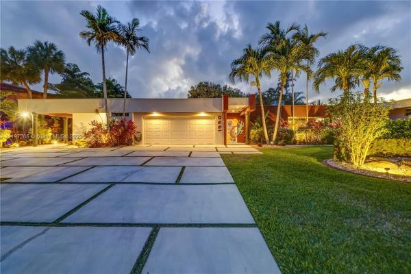 Diplomat Golf Estates, 1550 Diplomat Pkwy, Hollywood, Florida 33019, image 1