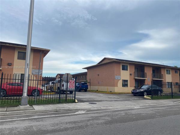 Segovia Villas, 6121 W 24th Ave #209, Hialeah, Florida 33016, image 1