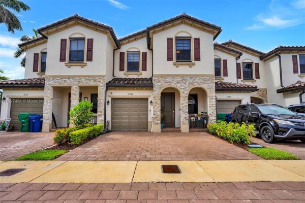 Isola, 11222 SW 250th Ter #11222, Princeton, Florida 33032, image 2