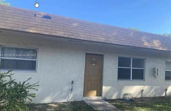 Devonhunt At Inverness Village, 5206 NW 25th St #32, Fort Lauderdale, Florida 33313, image 1