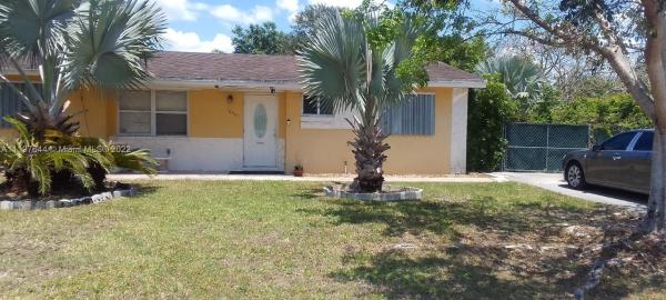 Charlton Manors, 16961 SW 298th St, The Hammocks, Florida 33030, image 1