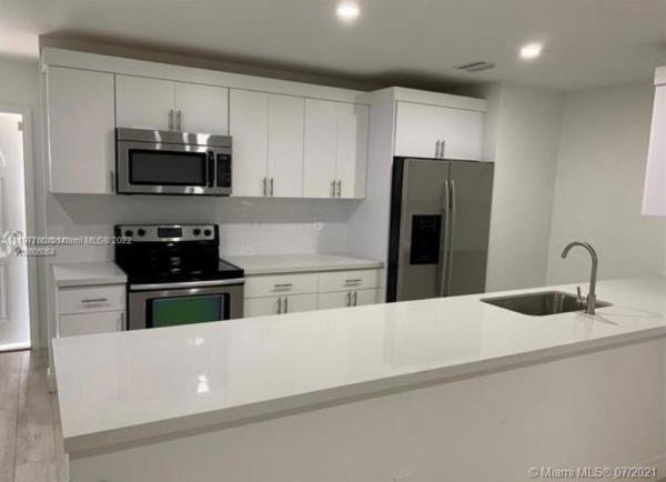 Vista Verde, 21317 NW 39th Ave #21317, Miami Gardens, Florida 33055, image 2