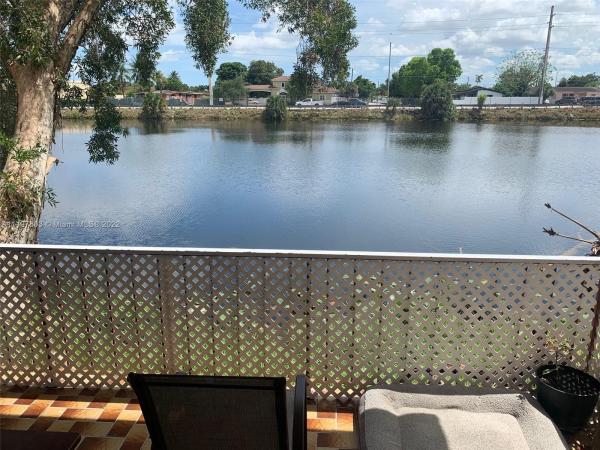 Kings Cove, 1325 W 68th St #114, Hialeah, Florida 33014, image 1