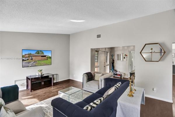 Banyan Lakes, 6198 Laurel Ln #D, Tamarac, Florida 33319, image 1