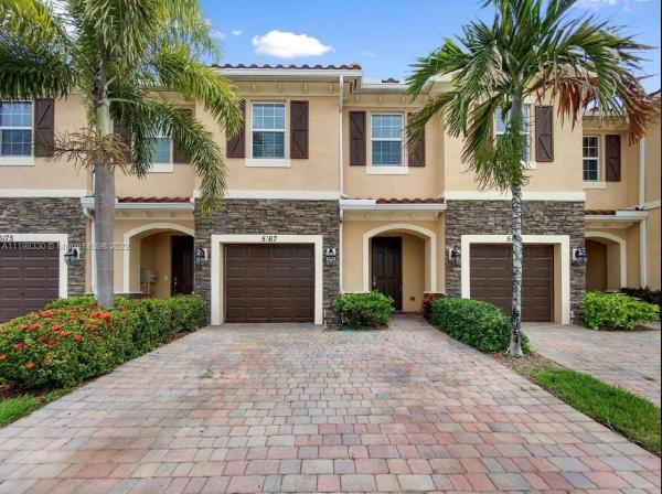 Charleston Commons, 5167 Ellery Ter, West Palm Beach, Florida 33417, image 2