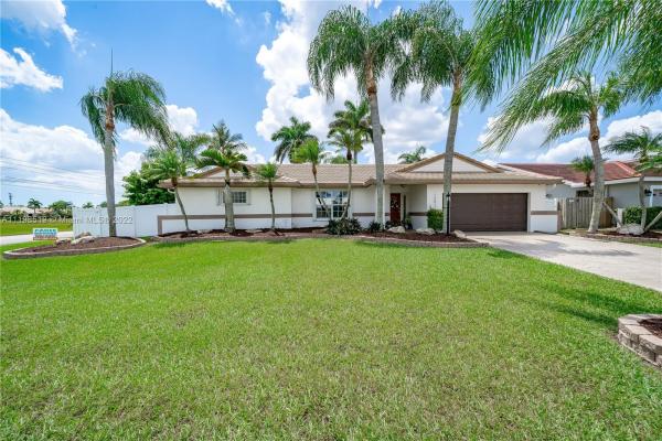 Waverly Hundred, 15812 Stonetower St, Davie, Florida 33331, image 2