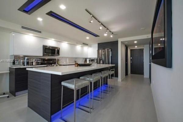 Oceanfront Plaza, 2625 Collins Ave #207, Miami Beach, Florida 33140, image 1