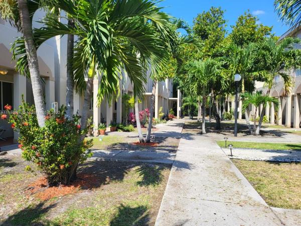 Lake Vue Villas, 14274 NW 17th Ave #14274, Opa-Locka, Florida 33054, image 1