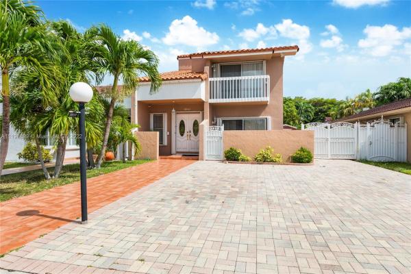 Las Palmas, 10361 SW 11th St, University Park, Florida 33174, image 1