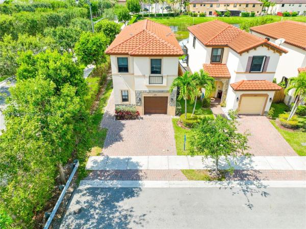 Sierra At The Vineyards, 3701 NE 2nd St, Homestead, Florida 33033, image 1