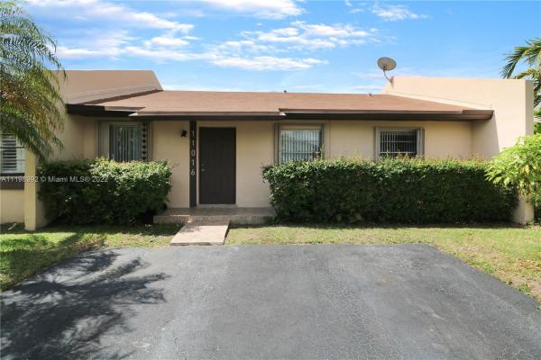 Devon Aire Villas, 11016 SW 125th Ct, The Crossings, Florida 33186, image 2