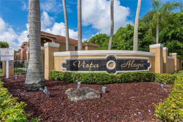 Vista Alegre Townhomes, 15300 SW 134th Pl #210, Three Lakes, Florida 33177, image 2