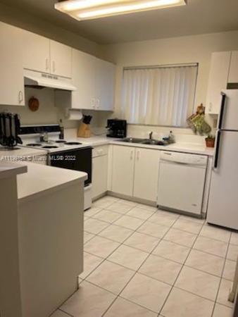 The Seasons Villas & Townhomes, 14901 SW 80th St #112, Kendall, Florida 33193, image 1