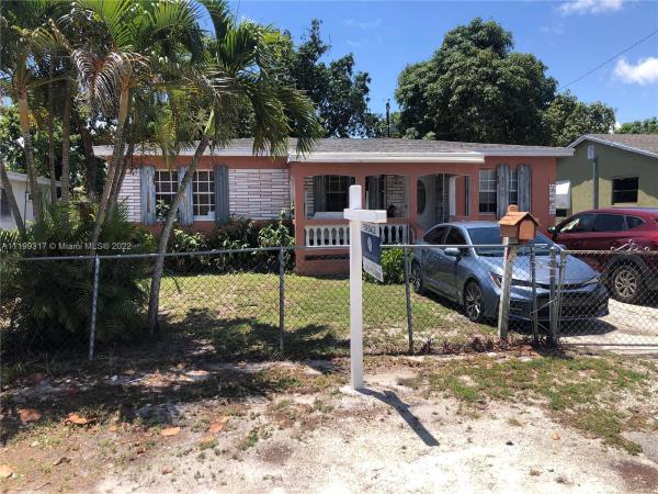 Gratigny Park, 846 NW 116th St, Pinewood, Florida 33168, image 1