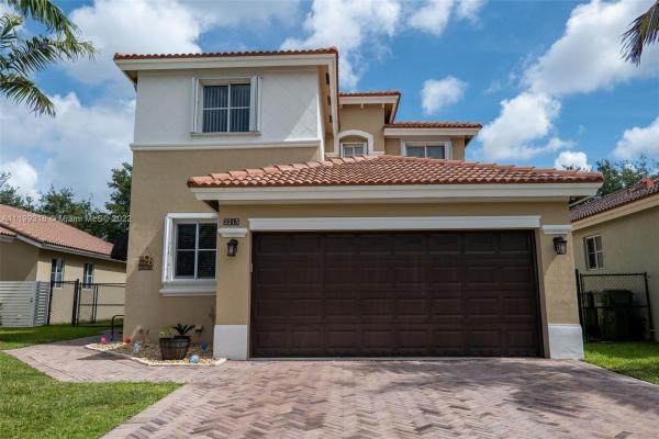 Ventanas At Homestead, 2215 SE 1st St, Homestead, Florida 33033, image 1