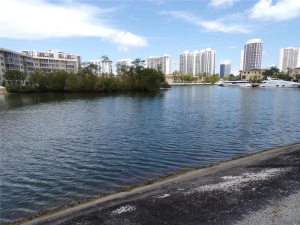 Point East, 3030 Marcos Dr #T104, Aventura, Florida 33160, image 2
