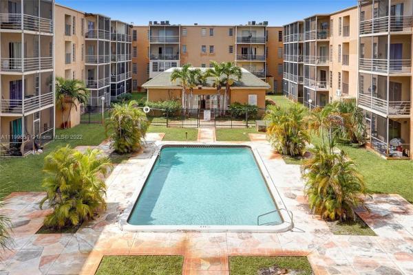 Town Square, 4848 NW 24th Ct #324, Lauderdale Lakes, Florida 33313, image 1