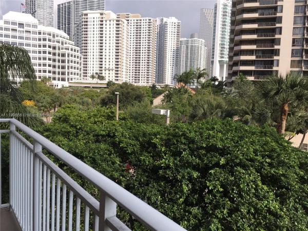 Isola, 770 Claughton Island Dr #405, Miami, Florida 33131, image 2