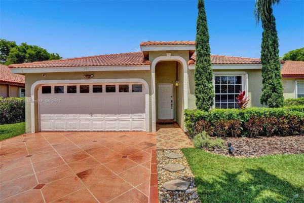 Bermuda Village At Silver Lakes, 591 NW 182nd Way, Pembroke Pines, Florida 33029, image 1