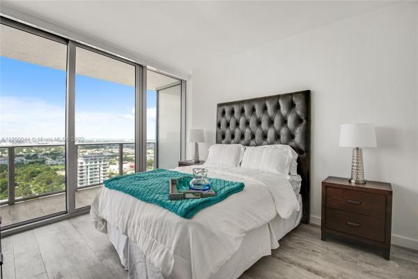 Aria On The Bay, 488 NE 18th St #2800, Miami, Florida 33132, image 2