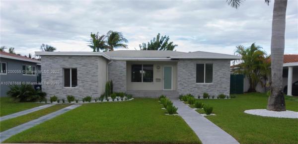 Treasure Island, 7521 Bounty Ave, North Bay Village, Florida 33141, image 2