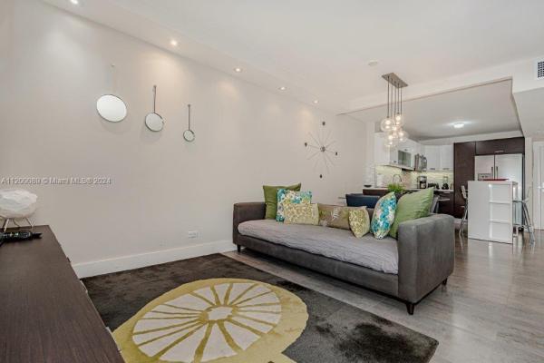Roney Palace, 2301 Collins Ave #723, Miami Beach, Florida 33139, image 1