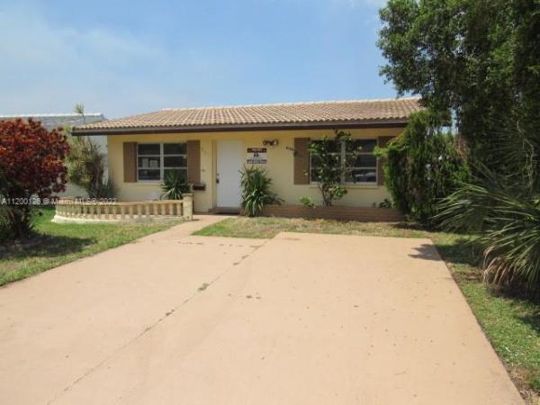 Mainlands Of Tamarac Lakes, 8503 NW 57th Ct, Margate, Florida 33321, image 1
