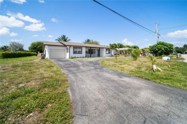Lake Clarke Manor, 2065 Carambola Rd, West Palm Beach, Florida 33406, image 1