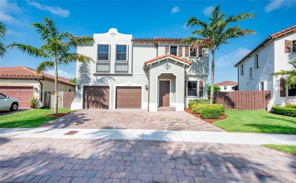 Venetian Parc, 17340 SW 154th Pl, Richmond West, Florida 33187, image 2