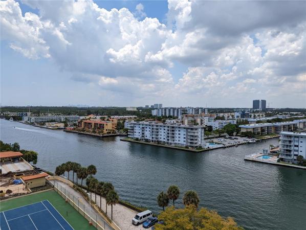 Winston Towers 500, 301 174th St #1206, Sunny Isles Beach, Florida 33160, image 2