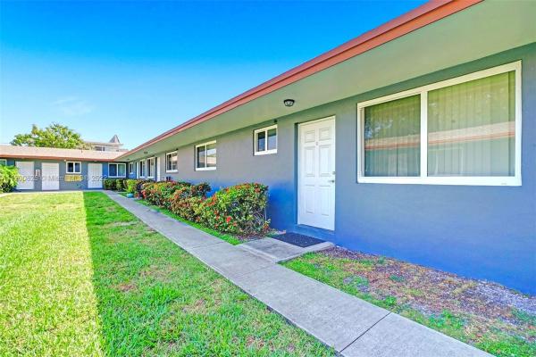 Coronet Village, 2461 Polk St #9, Hollywood, Florida 33020, image 1