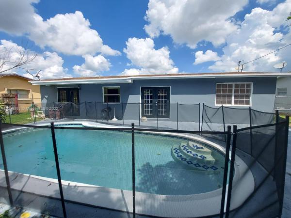 Holiday Village, 4230 NW 23rd St, Lauderhill, Florida 33313, image 2