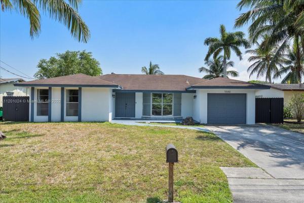 Stirling Lake, 5540 SW 54th St, Davie, Florida 33314, image 1