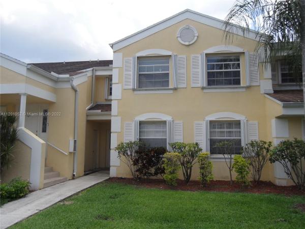 Centergate, 2261 SE 27th Dr #105-E, Homestead, Florida 33035, image 2